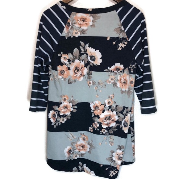 So Perla women’s top Large blue striped and peach - Picture 3 of 5